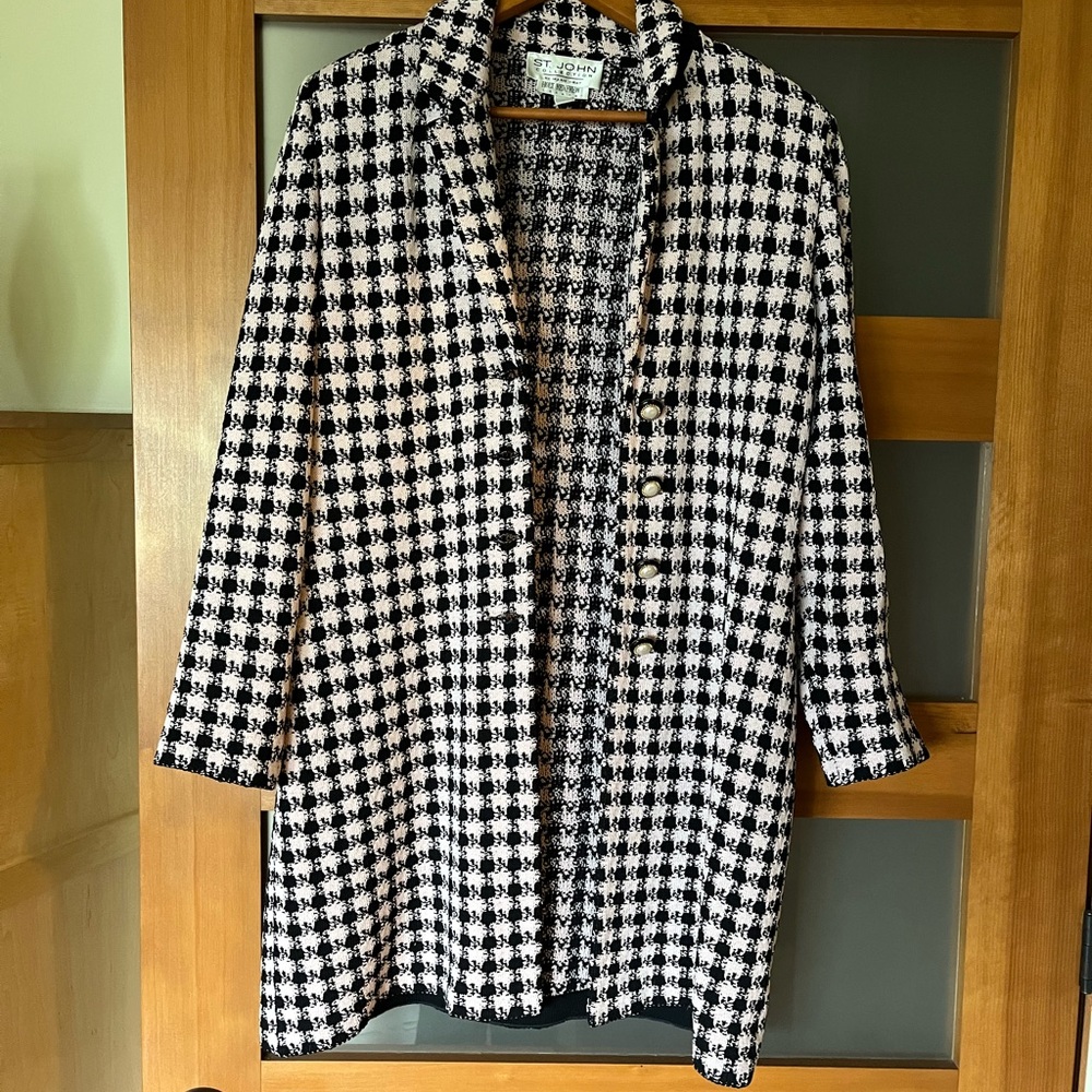 St. John Black and White Houndstooth Blazer